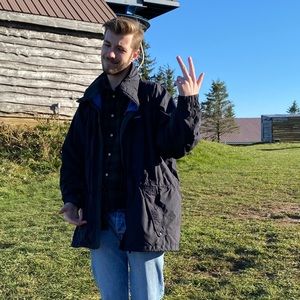 Meet your Posher, Aaron